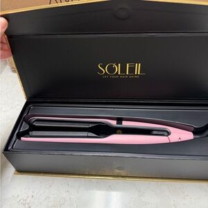 Soleil Baby Pink Hair Straightener New